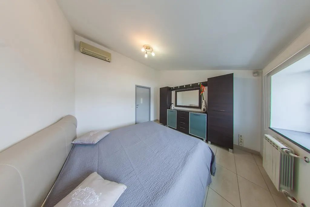 Mansard Apartment Antonovicha 4 Kyiv 0*,  Ukraine