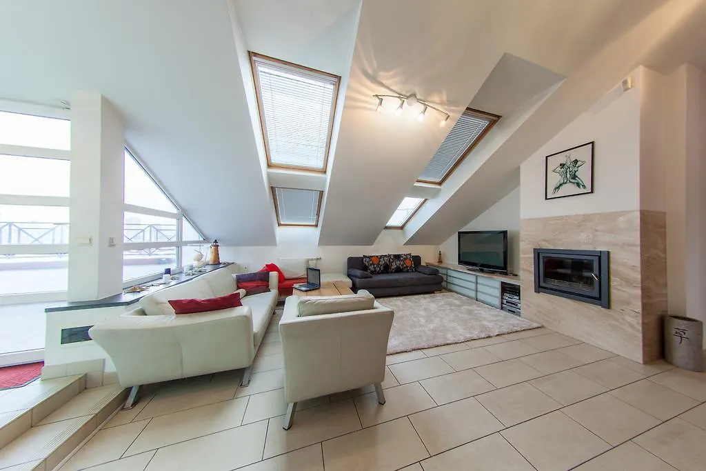 Mansard Apartment Antonovicha 4 Kyiv Ukraine