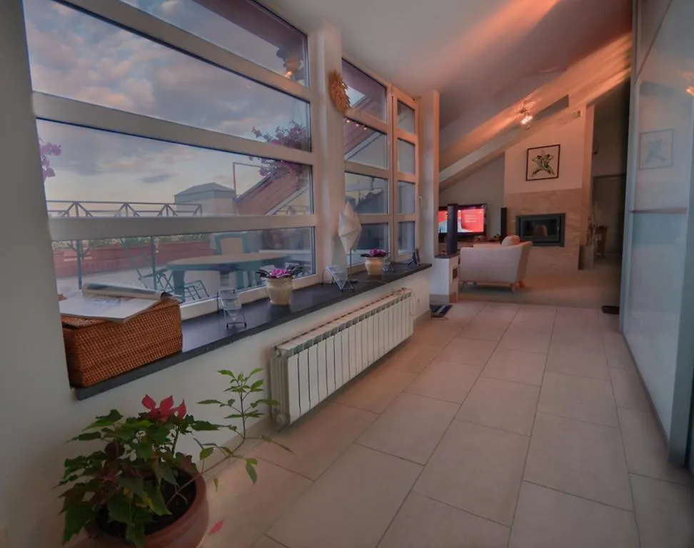 Mansard Apartment Antonovicha 4 Kyiv 0*,  Ukraine