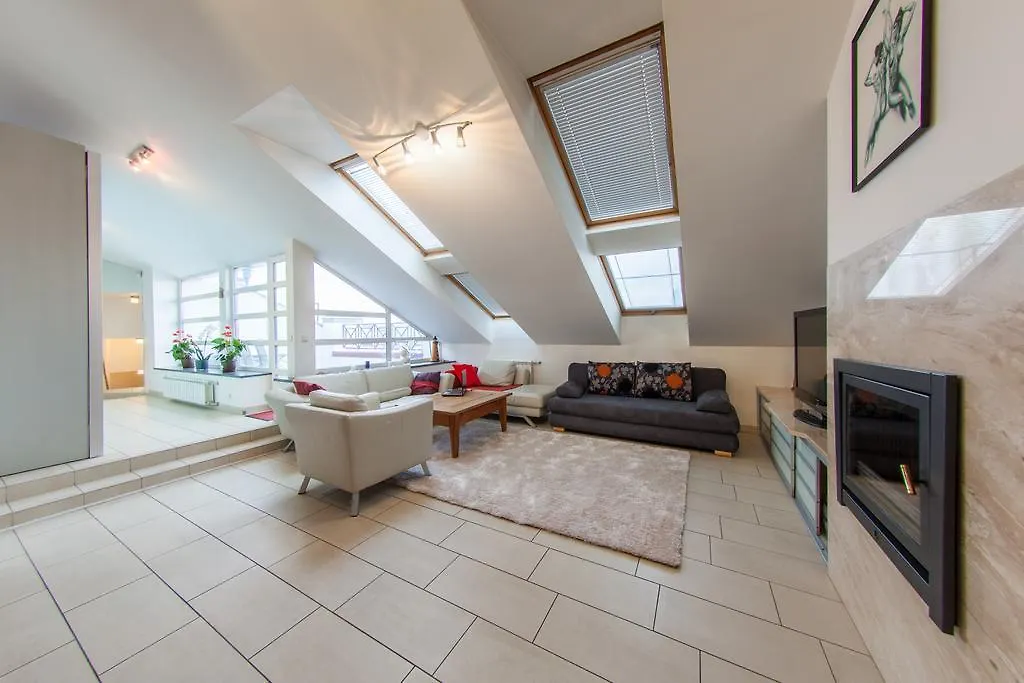 Mansard Apartment Antonovicha 4 Kyiv Ukraine